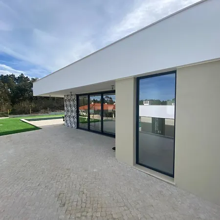 Single-story With Private Pool In Salir Do Porto *