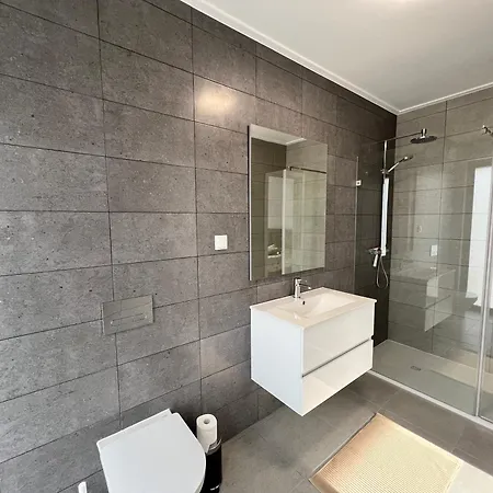 Single-story With Private Pool In Salir Do Porto Villa *